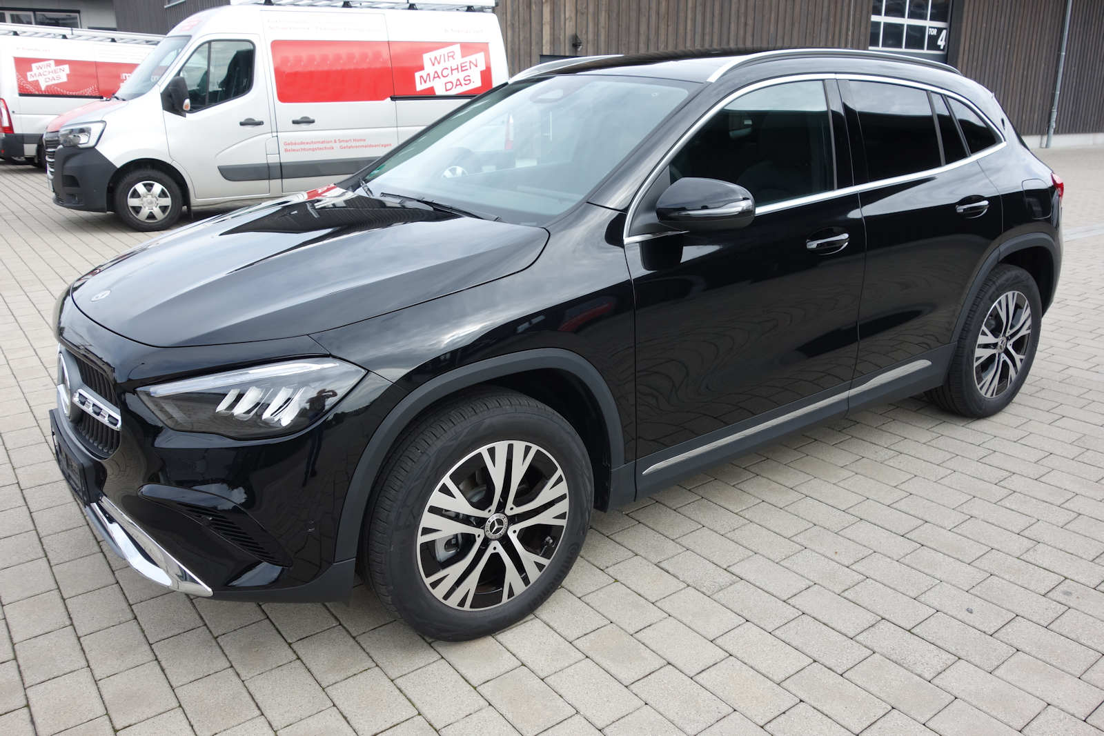 Mercedes-Benz GLA 250 4MATIC Progressive Line Advanced